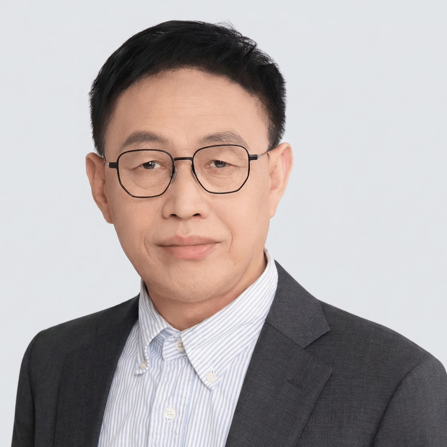 周群敏 博士